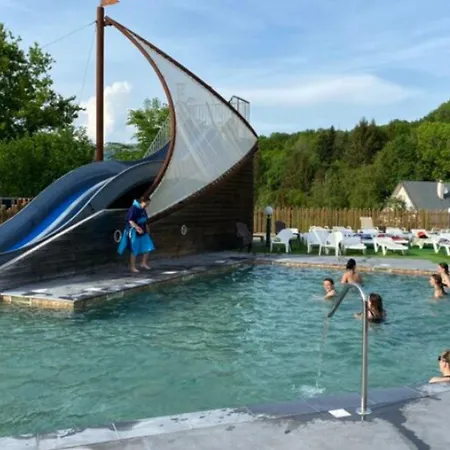 Kemp Mobil-home 4 Pers Avec Terrasse A - Api-1-52-1235 Vic-sur-Cère